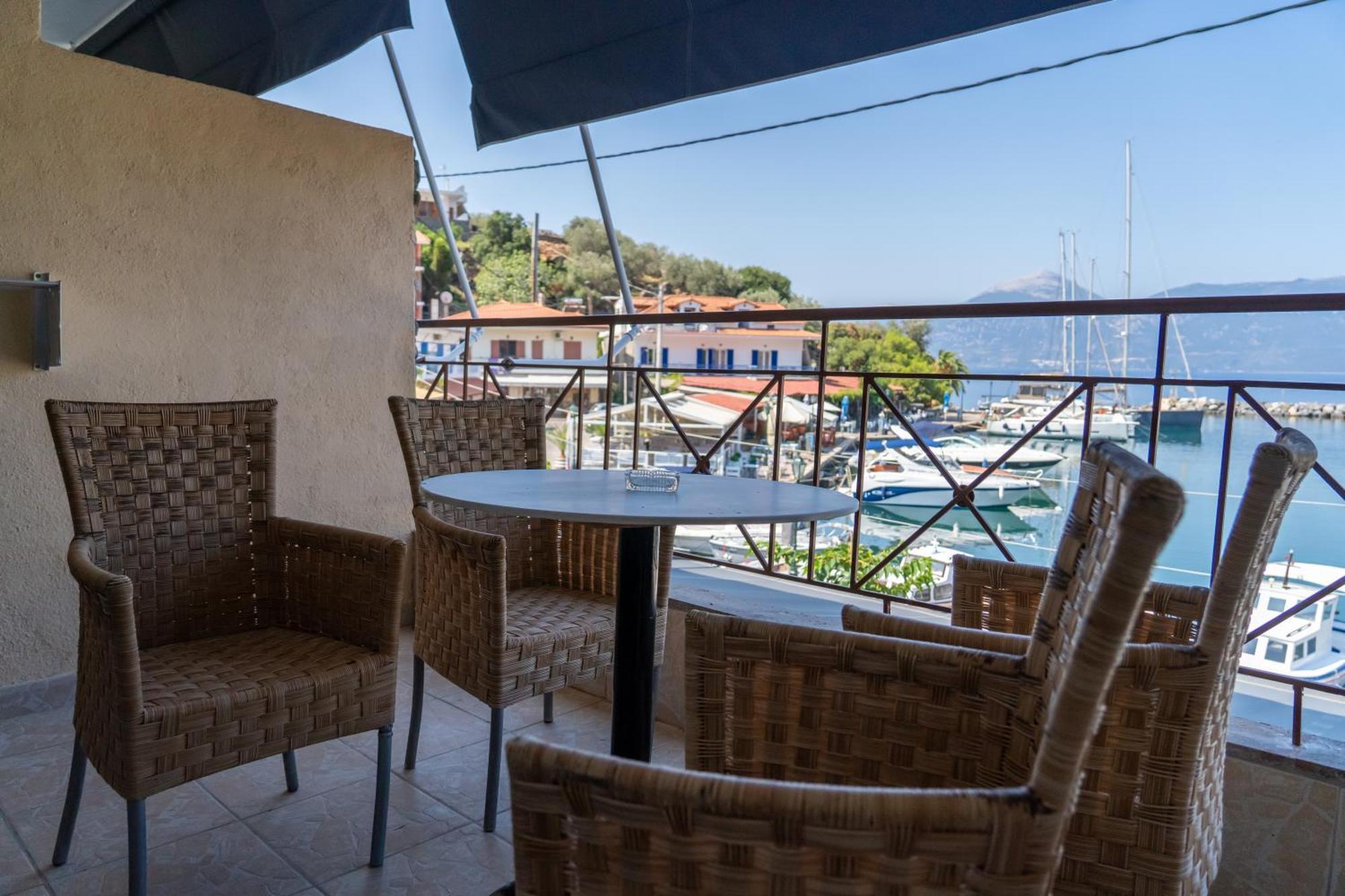 Prego Living Apartments Vathi  Exterior photo